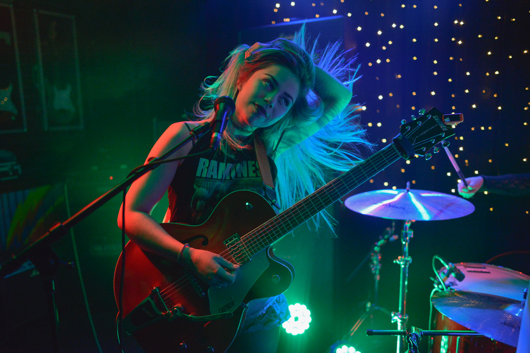 she loves you band auckland